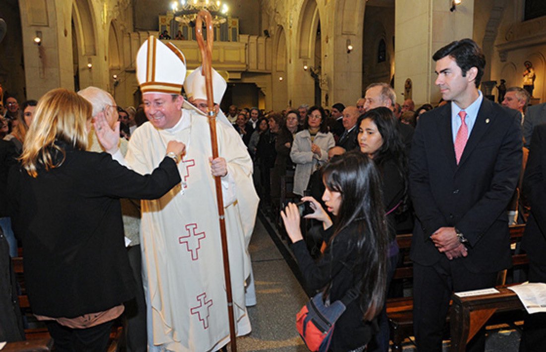 Desde hoy el obispo Zanchetta, condenado por abuso, tiene libertad condicional.  No llego a estar ni un semestre en la cárcel de los 4 años y 6 meses. Un poquito estuvo en un monasterio y la mayoría del tiempo en el Vaticano, desde donde lo protegieron desde q fue denunciado
