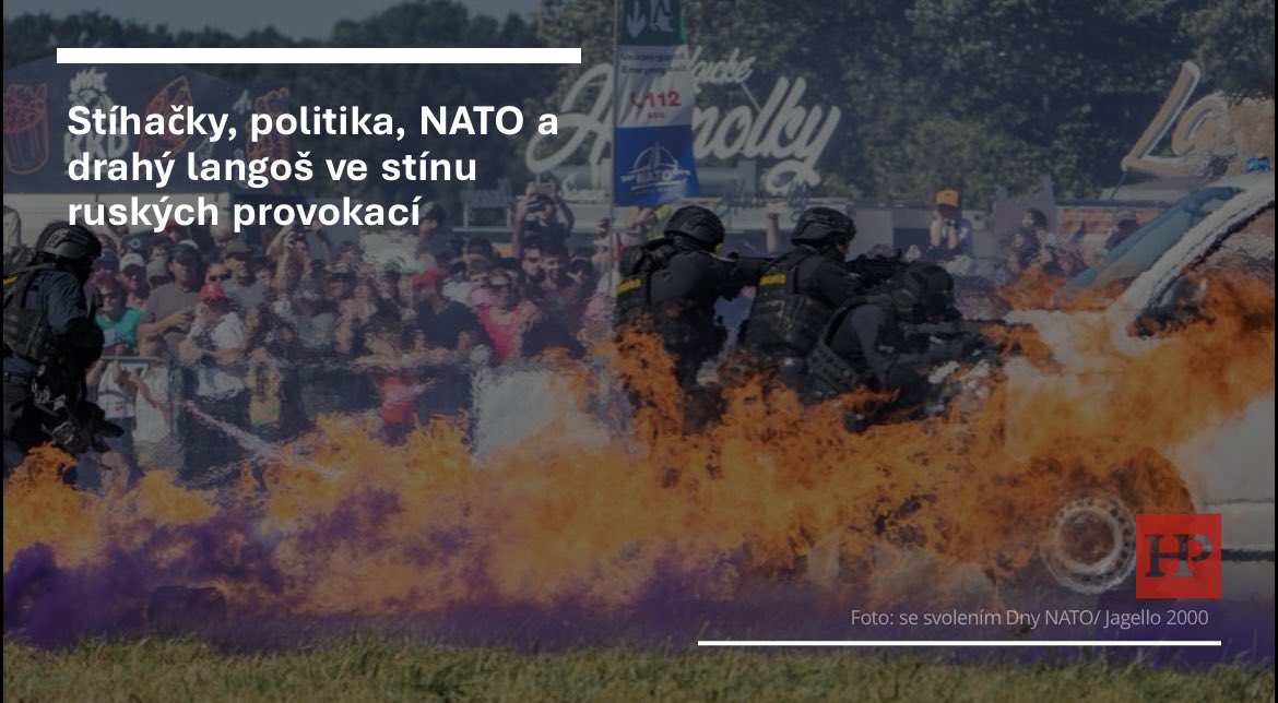 Je neděle brzy ráno a speciální vlak Českých drah vypravený z Prahy na ostravské Dny NATO odjíždí na vteřinu přesně. Do cíle své cesty na Letiště Ostrava-Mošnov (kam na rozdíl od toho pražského vedou koleje) nabere za tři a půl hodiny přijatelné desetiminutové zpoždění.

Celý