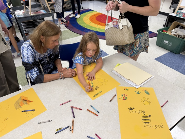 HFLLima's tweet image. Our students are the tour guides tonight at Open House! #WEareHFL