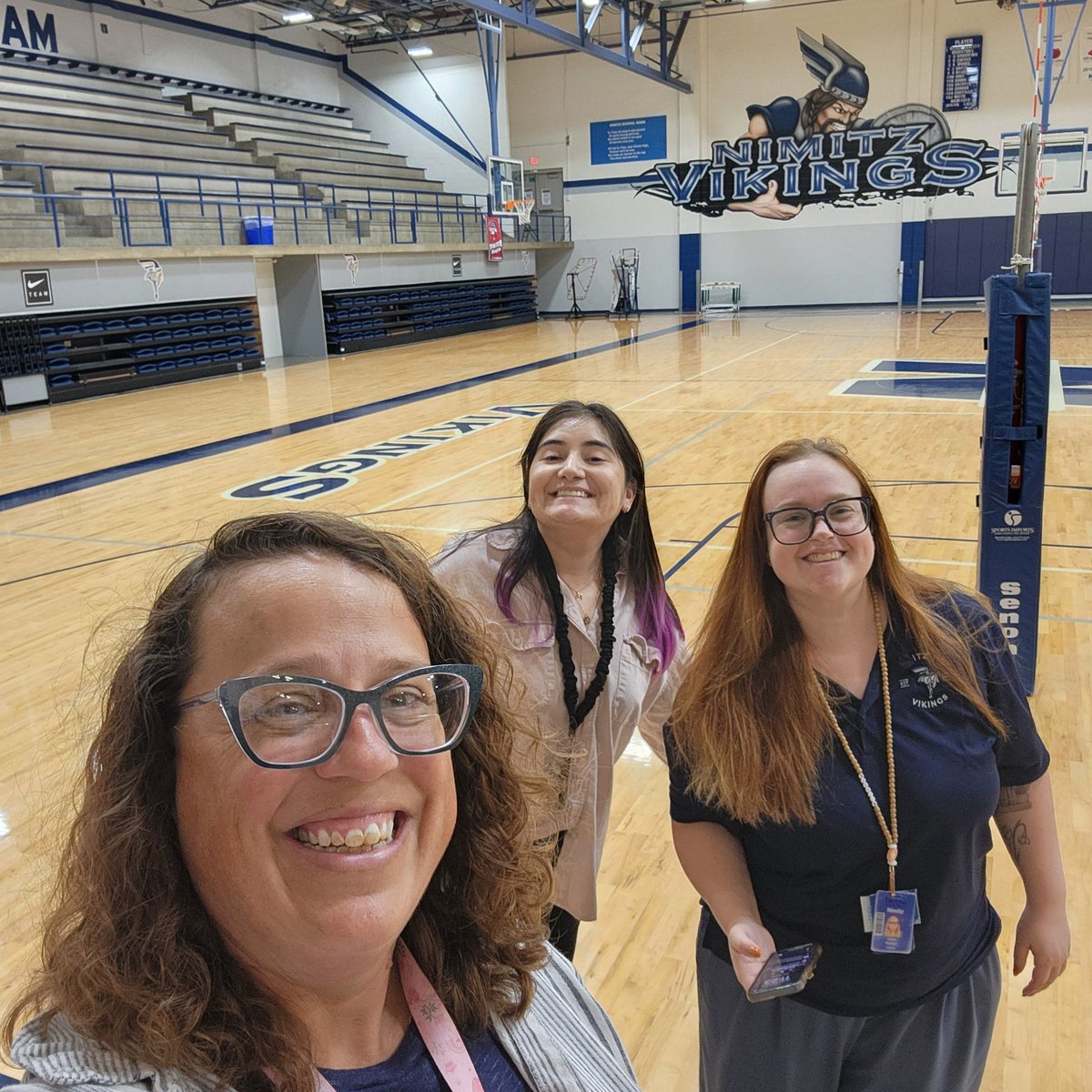 NimitzLibrary's tweet image. Today @NimitzVikings teachers joined in the first ever Valhalla Voyages Audiobook walking club! Keller ended up walking 3.19 miles and great books were shared! @IrvingLibraries