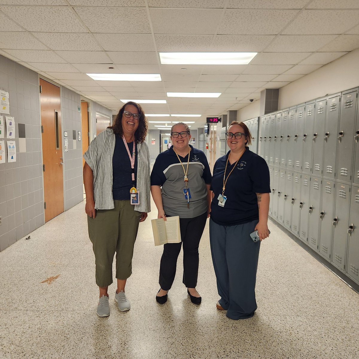 NimitzLibrary's tweet image. Today @NimitzVikings teachers joined in the first ever Valhalla Voyages Audiobook walking club! Keller ended up walking 3.19 miles and great books were shared! @IrvingLibraries