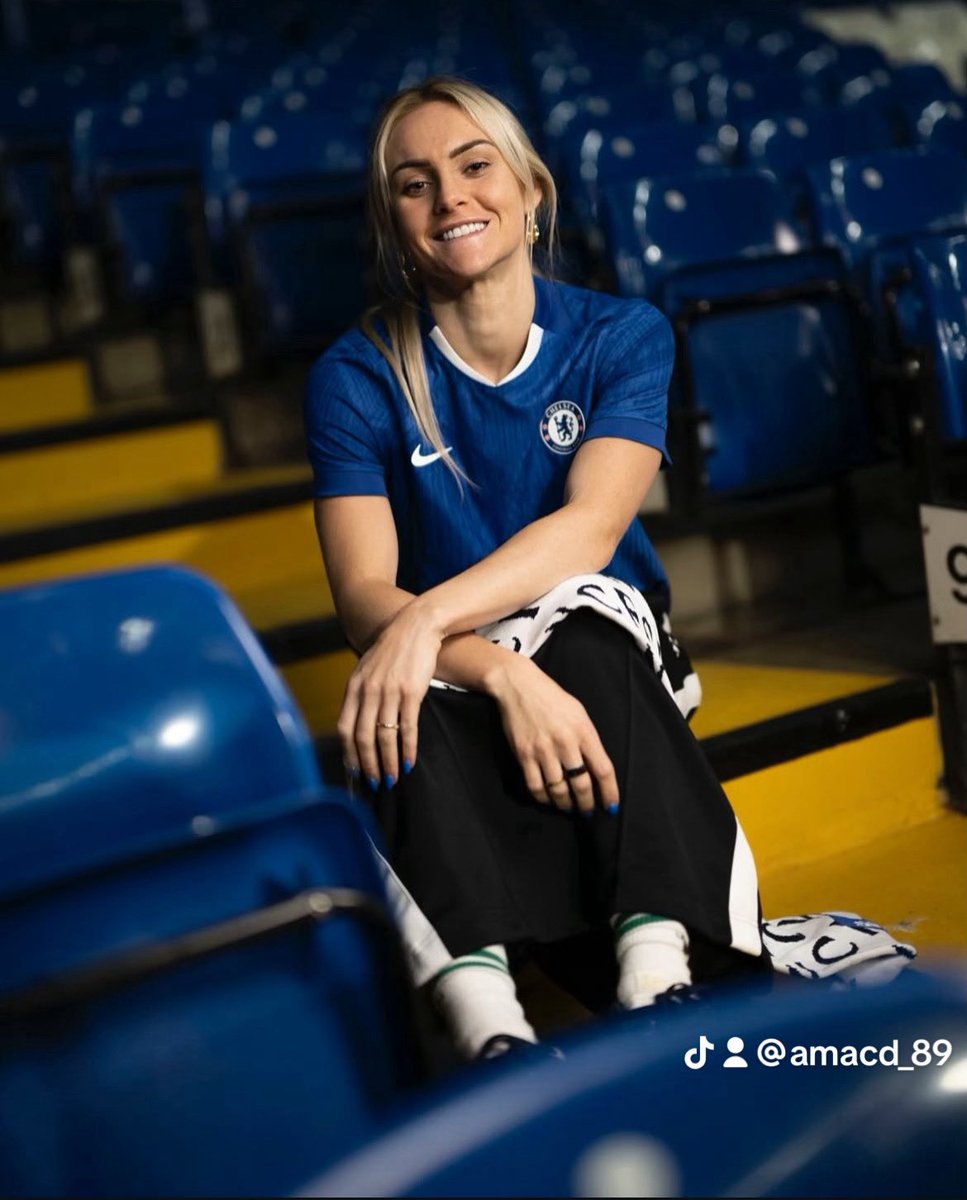 fev88262's tweet photo. Signing of the summer so far outstanding stats right here
Ellie Carpenter has completed 84.8% of her passes in three games so far for Chelsea. Made a total of six clearances, three interceptions, and has won 100% of all aerial duels.
#WAFWOS #BarclaysWSL #ChelseaWomen #CFCW https://t.co/4g1aFhHTVh