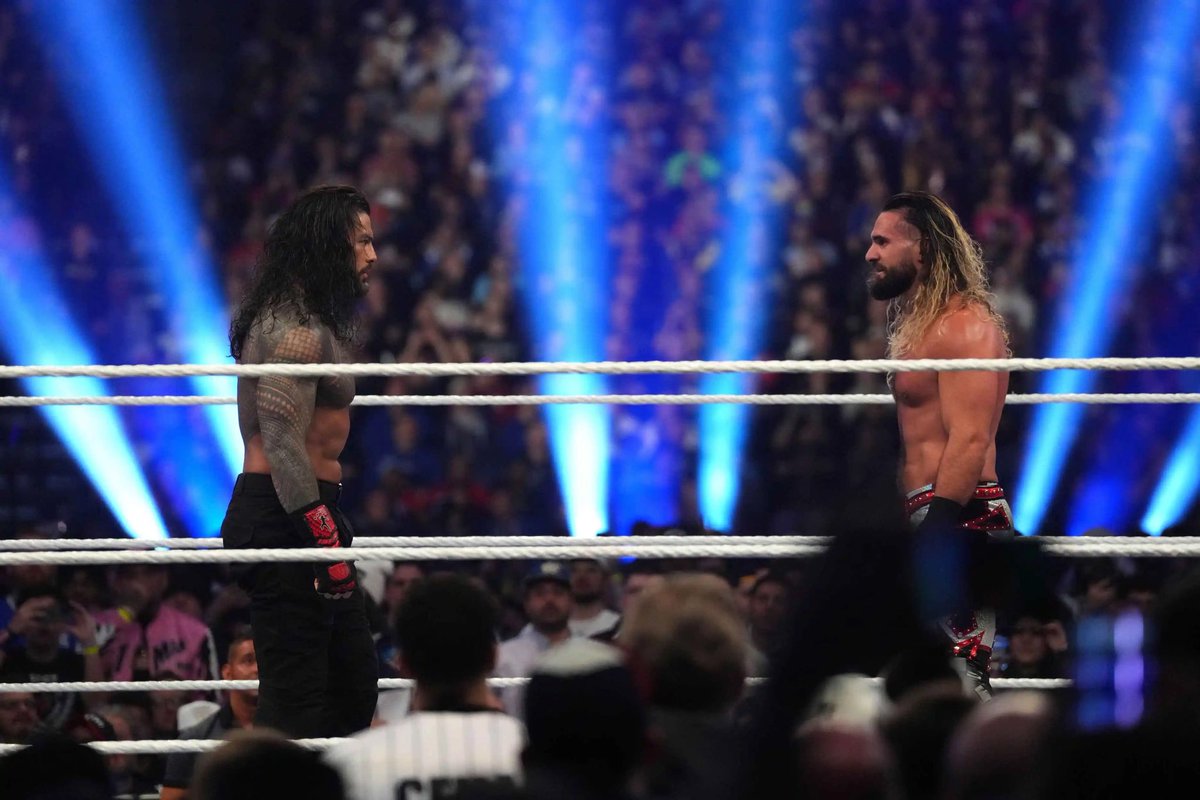 fransanity76's tweet photo. “Shield lore sucks!” is strictly an online, loud minority thing. anytime those two  look at each other the crowd stands up. Can’t fake motion https://t.co/DY0fI6sEBf