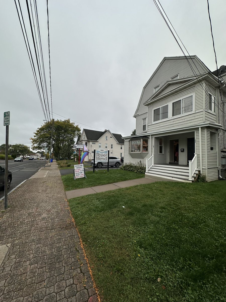 mike ayers (@themikeayers) on Twitter photo River Bend Books in Hartford CT 💥💥💥💥 River Bend Books in Hartford CT 💥💥💥💥