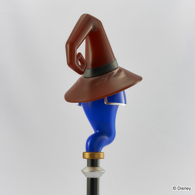 SQEX_MD_GOODS's tweet image. \「キングダム ハーツ」シリーズより、ドナルドダックが持つ「まどうしの杖」が、手持ちサイズになって登場!/
帽子のシワなど細かいところも精巧に再現しています。ボタンを押すとトップ部分が光ります。
🌐sqex.to/h7gPh
#KH
#キングダムハーツ