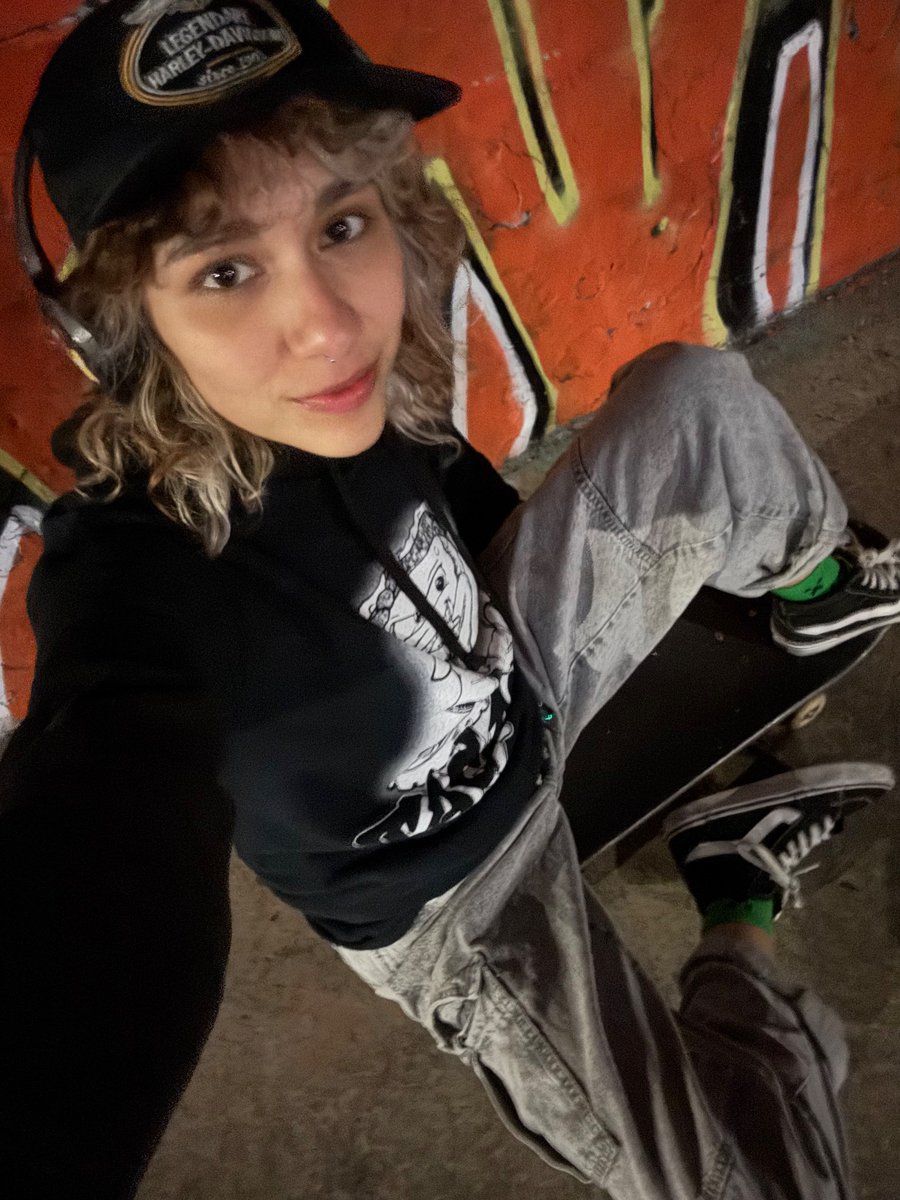 girl picciotto tweet media