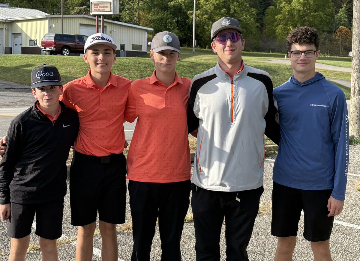 MeadvilleGolf's tweet photo. The Dogs played at the Tam O’ Shanter invitational today, finishing with a team score of 350!

Contributing today:
Elliot Konetsky 77
Michael Mangine 86
Henry DeSantis - Biggs 91
Cole DeMaison 96
Ryder Beers 96 https://t.co/t23ZY43TxD