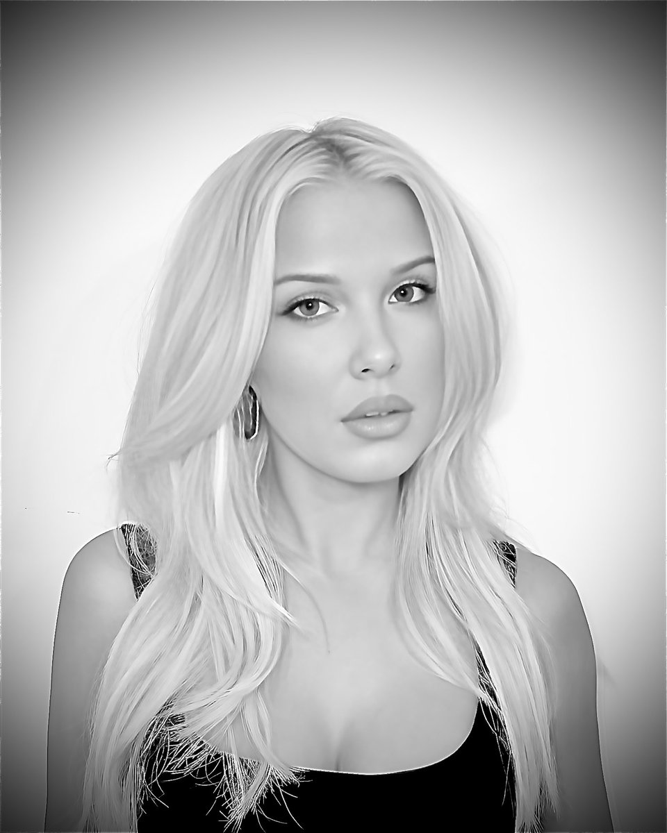 mavmike2004's tweet image. #milliebobbiebrown