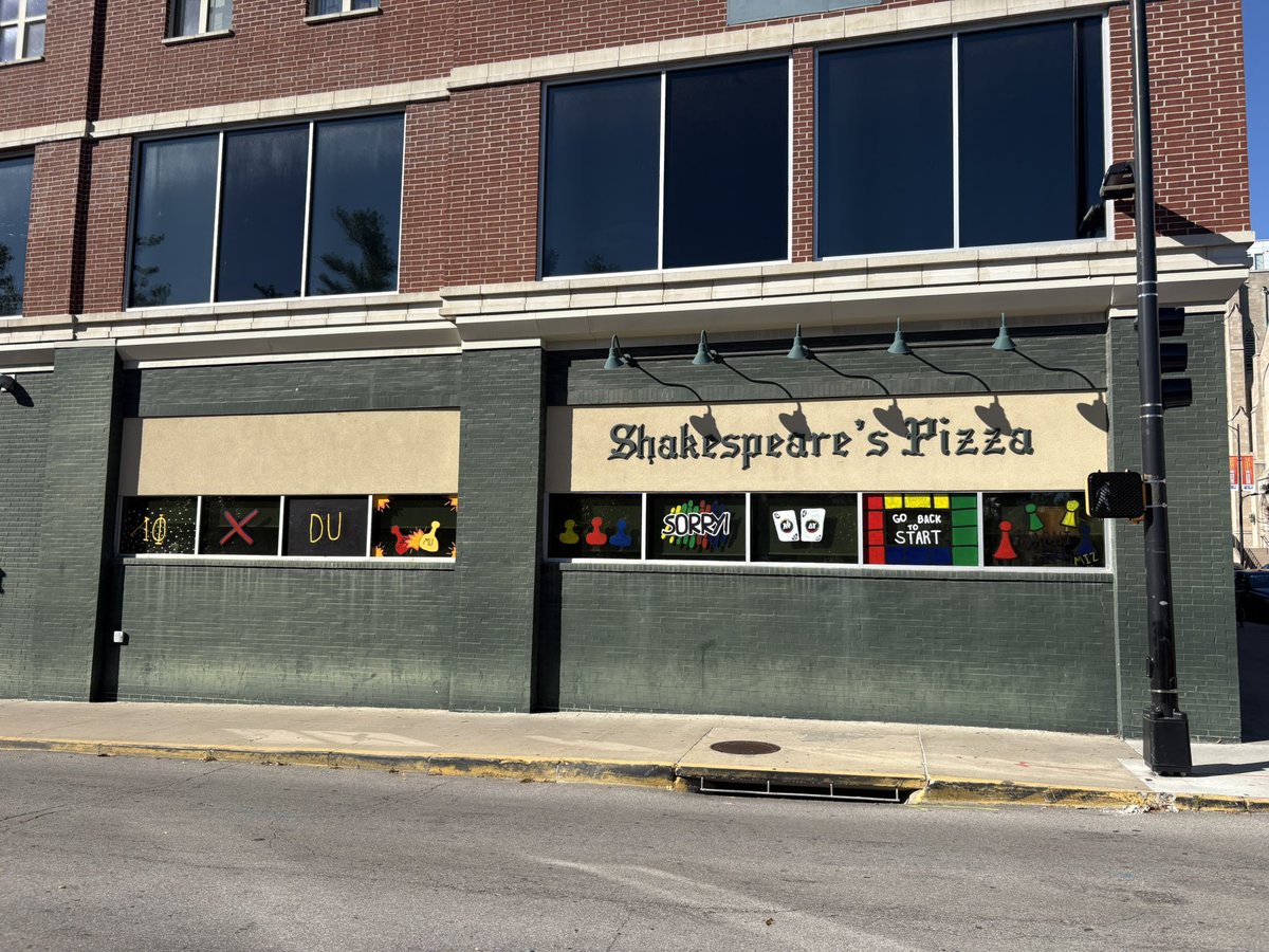 Shakespeare's Pizza tweet media