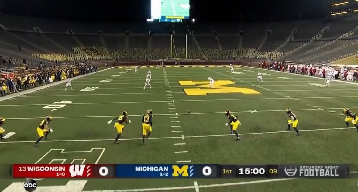 RyanDay2China's tweet image. Michigan fans really didn’t exist until 2021 look at the crowd the year prior Dawg 😭😭😭