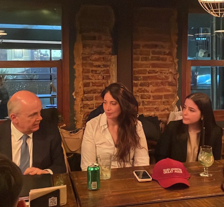 Para que la libertad avance en CABA es con la lista de <a href="/LLA_CABA/">La Libertad Avanza CABA</a> 💜🇦🇷 

Cc: <a href="/fargosi/">Alejandro Fargosi</a> y <a href="/ajmechet/">Sabrina Ajmechet</a>