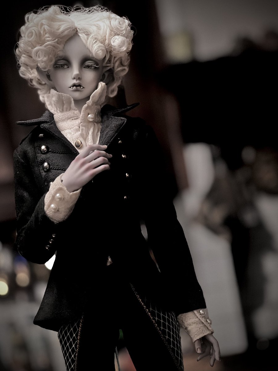 これから君の季節が来るよ

#peakswoods Blow

久しぶりに彼を召喚した🖤