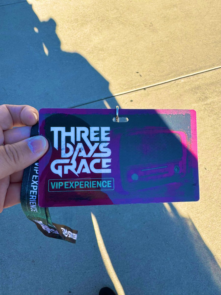 Excited for <a href="/threedaysgrace/">Three Days Grace</a> &amp; <a href="/breakingbenj/">Breaking Benjamin</a> tonight! 🤘🏼😊