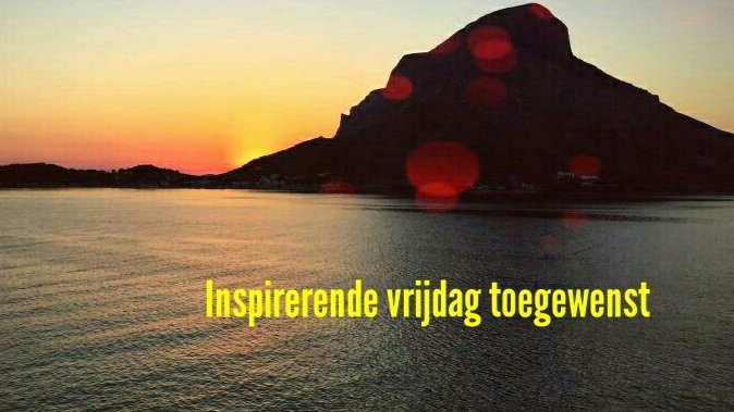 Rust in je hoofd, hoe doe je dat? 
Hoe beter het lukt om in het moment te leven, des te kalmer je leven wordt. Probeer om 5 min. helemaal niets te doen (dus geen smartphone of tv). Lukt dat? Voer het dan op tot 10 min. per dag. Het is een weldaad voor je geestelijk welzijn!!