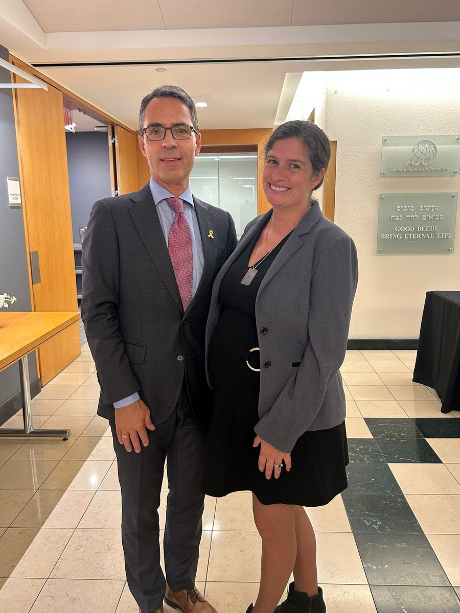 WJRO’s President Gideon Taylor and Director of International Affairs Samantha Wynne met today with leaders from Hungary, Serbia, and Latvia (among other countries not pictured) during #UNGA to discuss #Holocaust issues, including remembrance and restitution.
1) Hungarian Minister