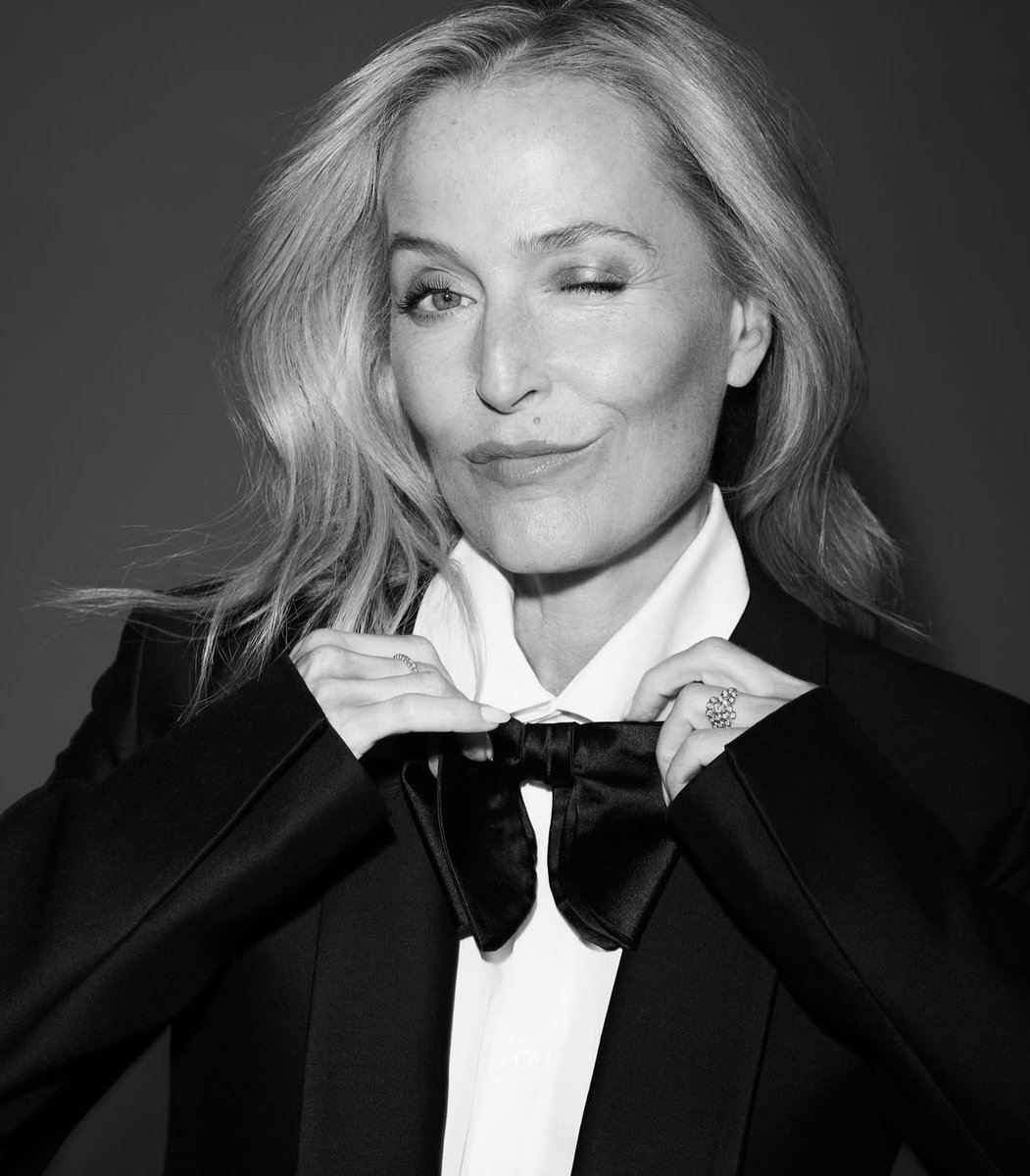 Vogue, darling. #NewProfilePic