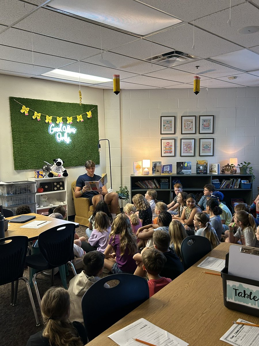 Love that this awesome Eagle Reader came to read to us today! <a href="/Preston_cook/">Preston Cook</a>   It was so wonderful of you stop by and share Linus the little yellow pencil with us, and how we can connect themes with the football field! <a href="/LNEaglePride/">Liberty North Eagles</a> <a href="/LNEagleFootball/">Eagle Football</a> <a href="/coach_bolling/">Adam Bolling</a>