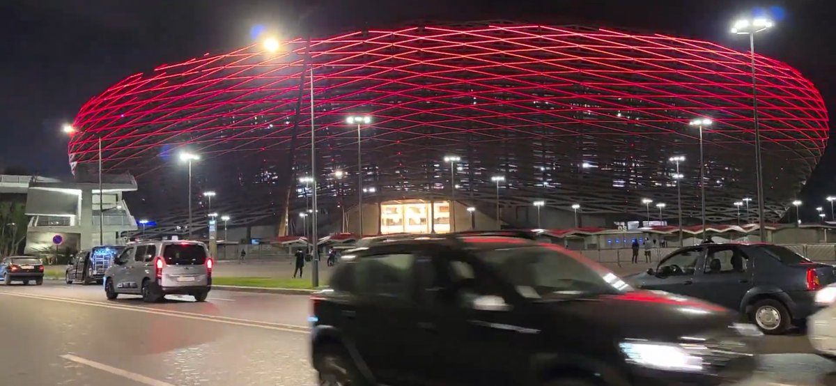 mrbrightsaad's tweet photo. HOLY FUCK THIS STADIUM SCREAMS COLDPLAY 🇲🇦 Phil, habibi do something please 🙏🏽❤️@coldplay #ColdplayMorocco https://t.co/S0bpfQcs0s