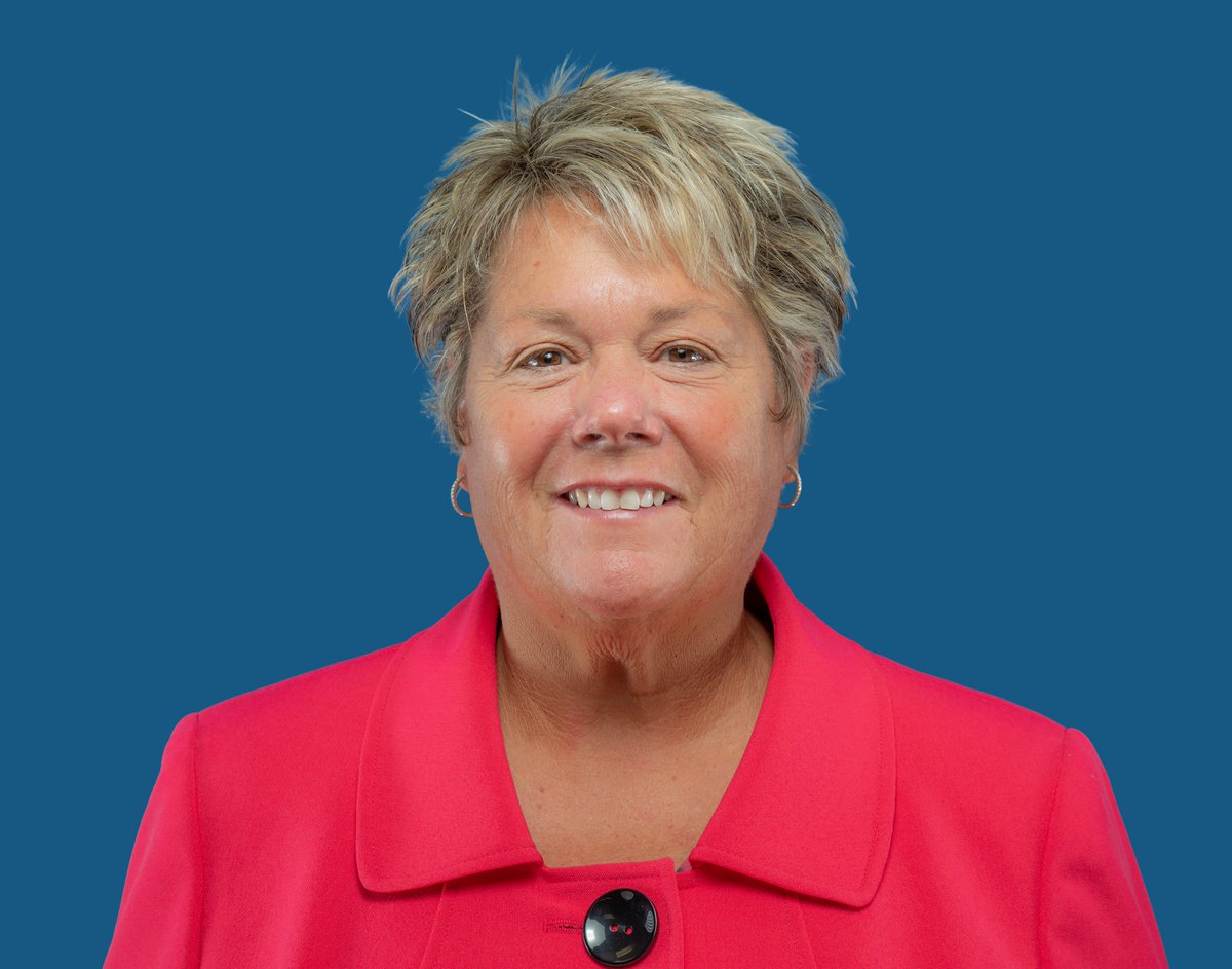 Alumni Board Member Spotlight! Tina Kohn ’87 earned her BA in Communications from St. Ambrose University and currently resides in Bloomington, IL. To learn more about Tina and our other Alumni Board members, visit our website!