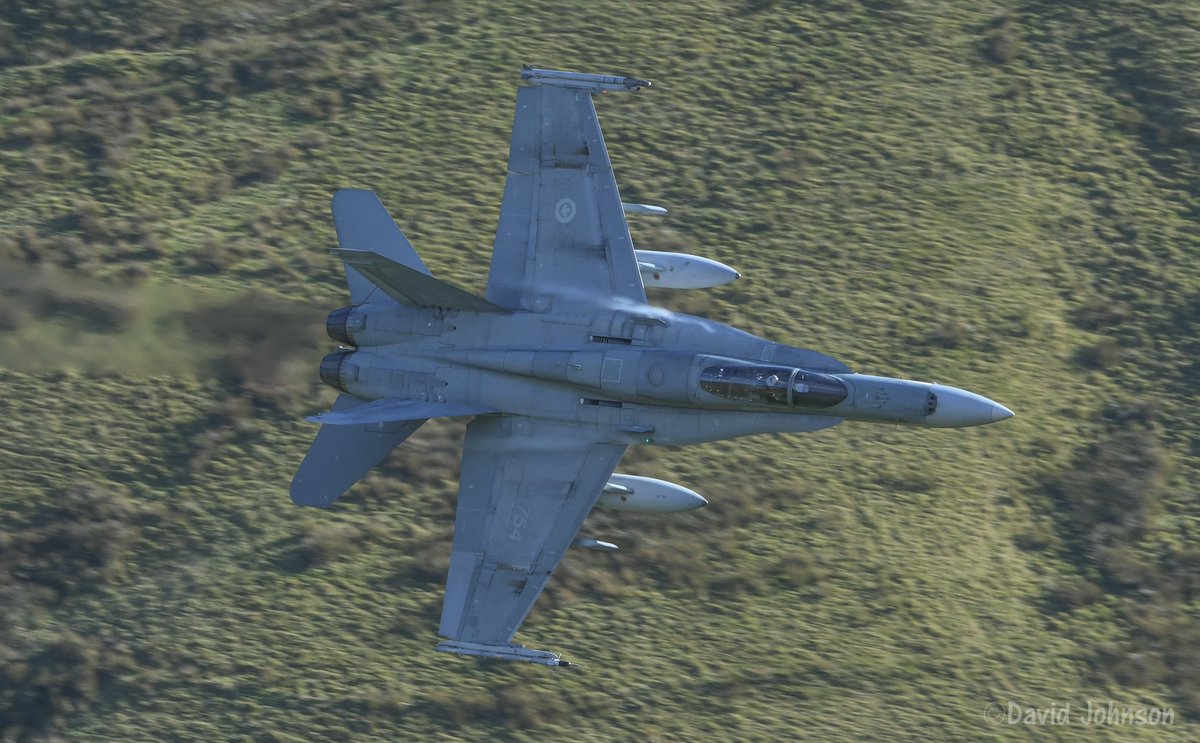 PD31's tweet image. Quantity trumped variety today......still, plenty to keep us awake. #machloop #wales #lowlevel @HQUSAFEAFAF @48FighterWing @RCAF_ARC