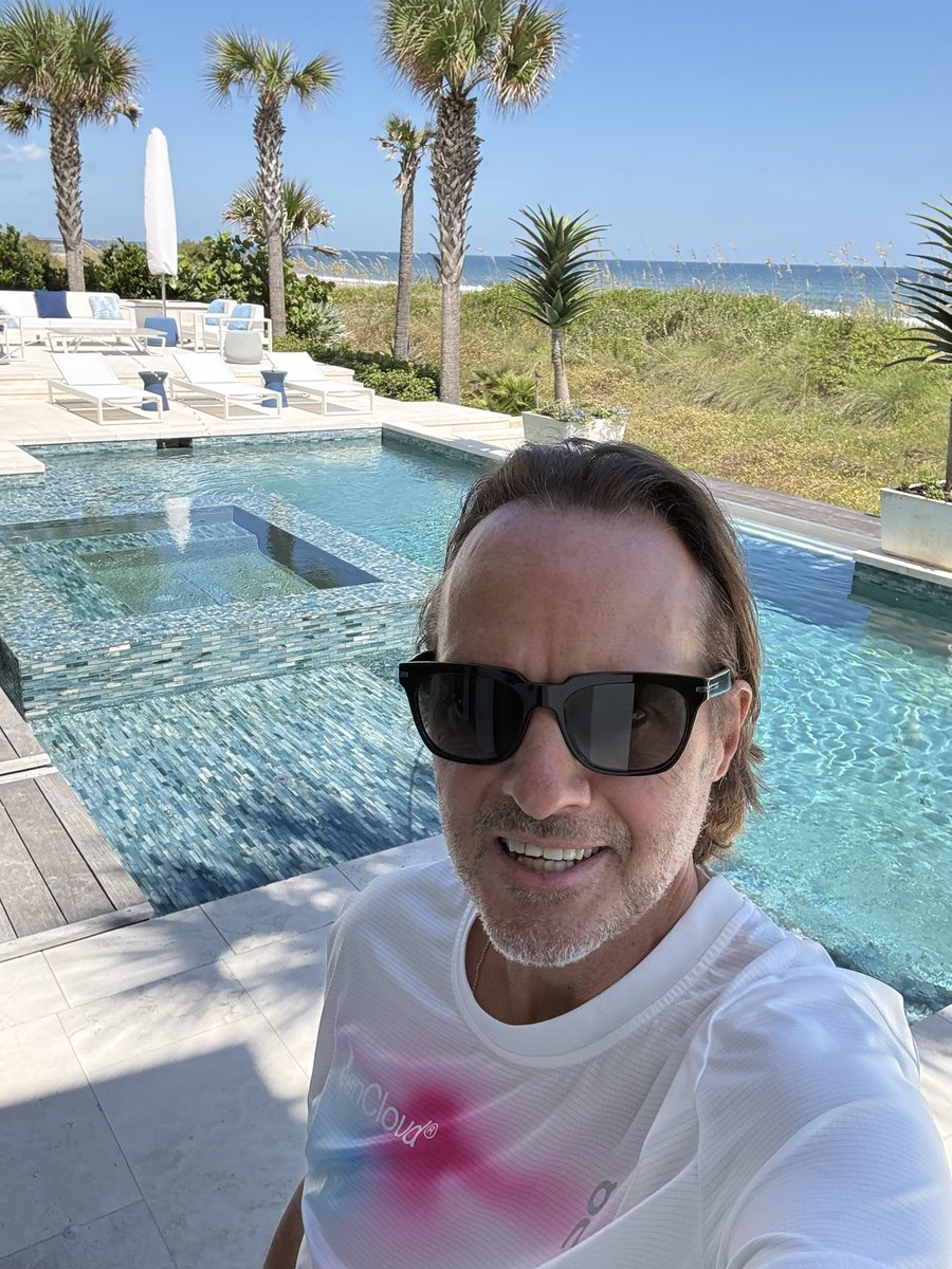 John Legere tweet media