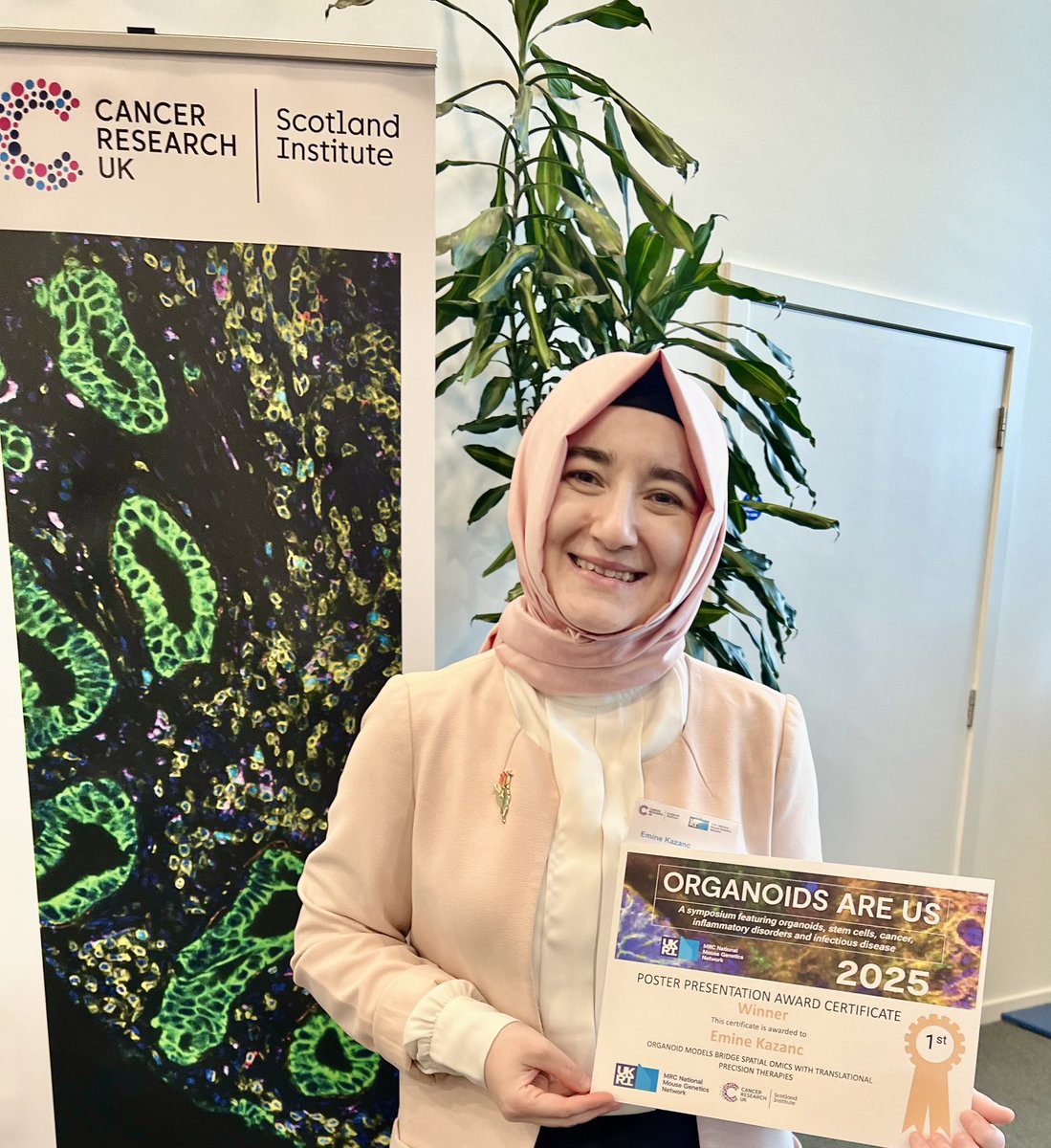 eminecnzk's tweet image. What an inspiring conference with excellent💎 scientists worldwide on the organoids—thank you to the organizing team for this wonderful opportunity and the poster prize 🌟. #OrganoidsAreUs, #CRUK 🏴󠁧󠁢󠁳󠁣󠁴󠁿 the sky’s the limit! 💫#Bogazici #ICR #GrandChallange #RosettaTeam