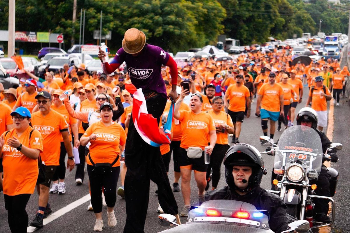 NCEM_DSP's tweet image. Como cada año, el Negociado del Cuerpo de Emergencias Médicas se une a la logística de seguridad de la caminata #DaVida en apoyo a los pacientes del Hospital Oncológico. 🚑 Ayer dijimos presente en Añasco.¡Gracias a nuestro personal por su compromiso con la seguridad de la gente