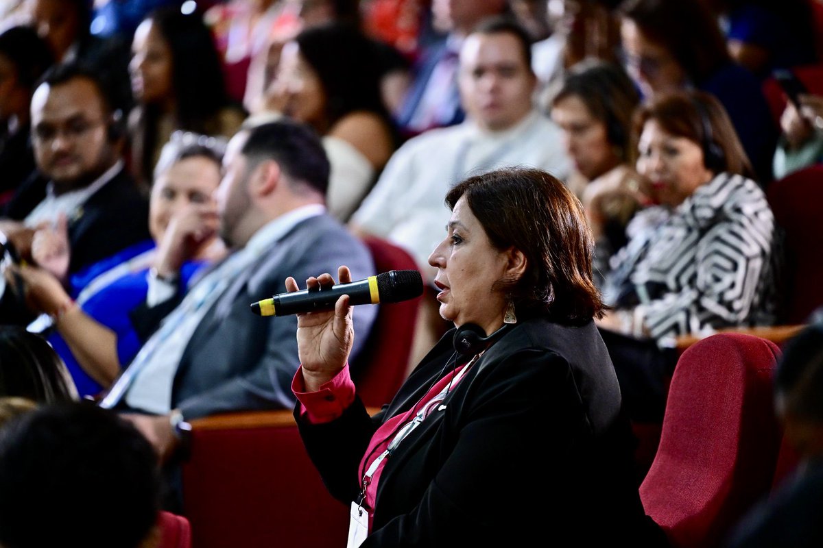 Alejandra Mora Mora (@alejandramoram) on Twitter photo Hoy participé en el "Diálogo de Alto Nivel sobre avances hacia la igualdad de género y estrategias prácticas para mantener el progreso", en el marco del 17° Encuentro de la Red Parlamentaria para la Igualdad de Género de <a href="/ParlAmericas/">ParlAmericas</a>.
Compartí este espacio con la Diputada Hoy participé en el "Diálogo de Alto Nivel sobre avances hacia la igualdad de género y estrategias prácticas para mantener el progreso", en el marco del 17° Encuentro de la Red Parlamentaria para la Igualdad de Género de <a href="/ParlAmericas/">ParlAmericas</a>.
Compartí este espacio con la Diputada