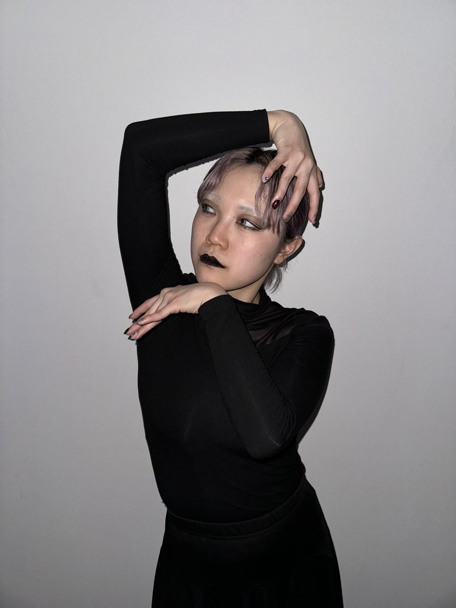 narumi_desun's tweet photo. 去年のダンスナンバー
【artメイク集】
 #ダンサー  #dancer  #ダンスナンバー #dancenumber  #メイク   #artメイク https://t.co/fP4gUvEv3v