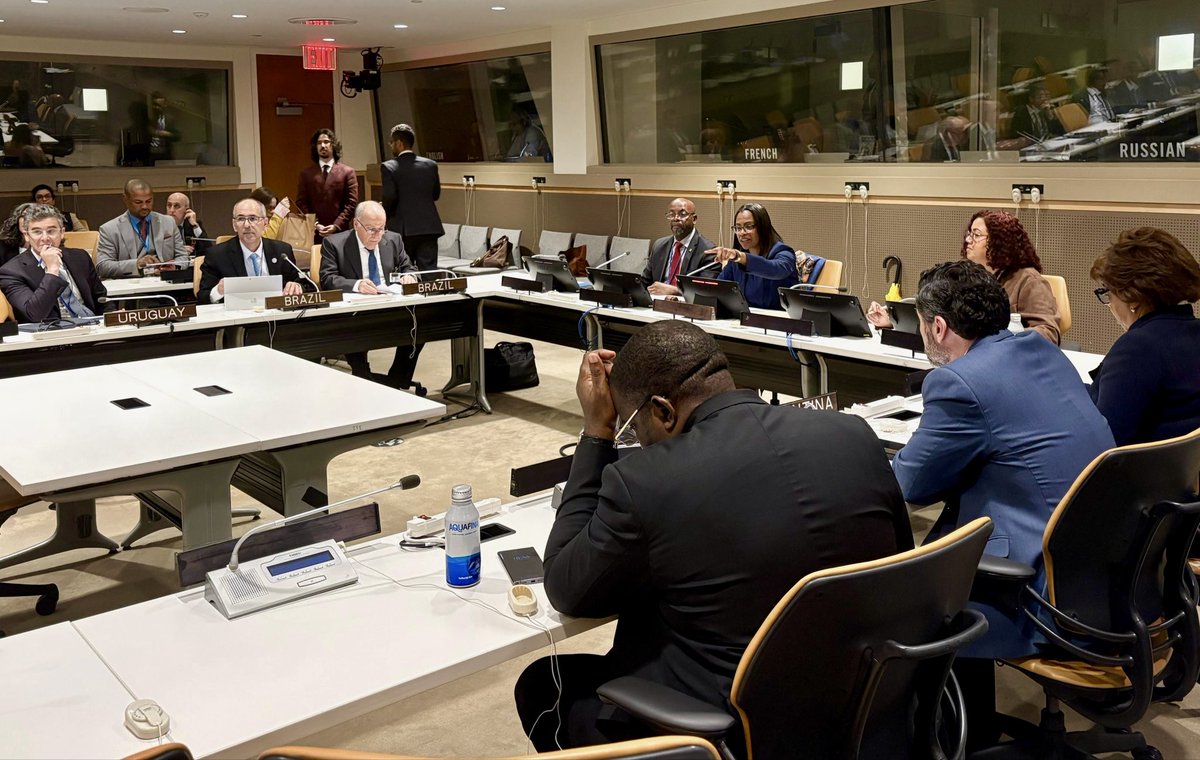 O Ministro Mauro Vieira participou, hoje, em Nova York, de reunião de ministros da Zona de Paz e Cooperação do Atlântico Sul (ZOPACAS).