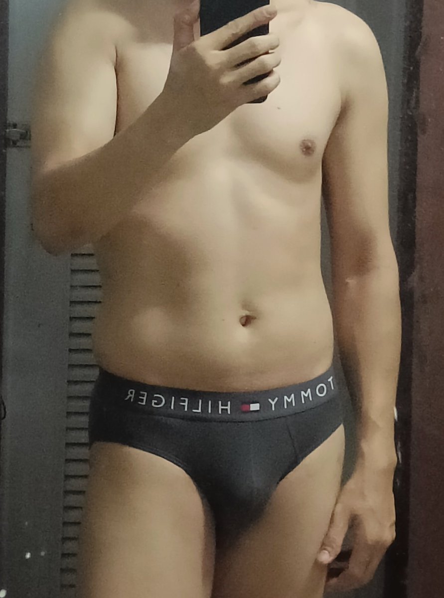 Morning and Friday 😊😊😊🩲❤️❤️❤️❤️ FC Tommy อีกวันครับ ในวันที่ฝนตก🌄🌄🌄🤍🤍🌧️🌧️🌧️