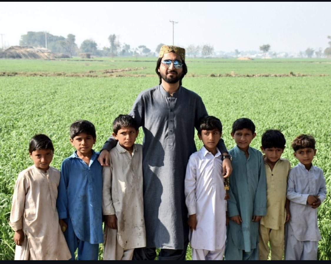 چالیس دن یوسف کے بغیر۔

چالیس دن مایوسی کے، اس ریاست سے جو اپنی طاقت کے نشانے پر شہریوں کو رکھتی ہے اور انہیں لاپتہ کر دیتی ہے۔

چالیس دن امید اور دعا کے درمیان ٹوٹتے دل کے۔

چالیس دن اس ریاست کی بے حسی کے سائے میں۔

چالیس دن اندھیروں کے، جہاں ہر صبح روشنی کے بجائے درد اور سوال