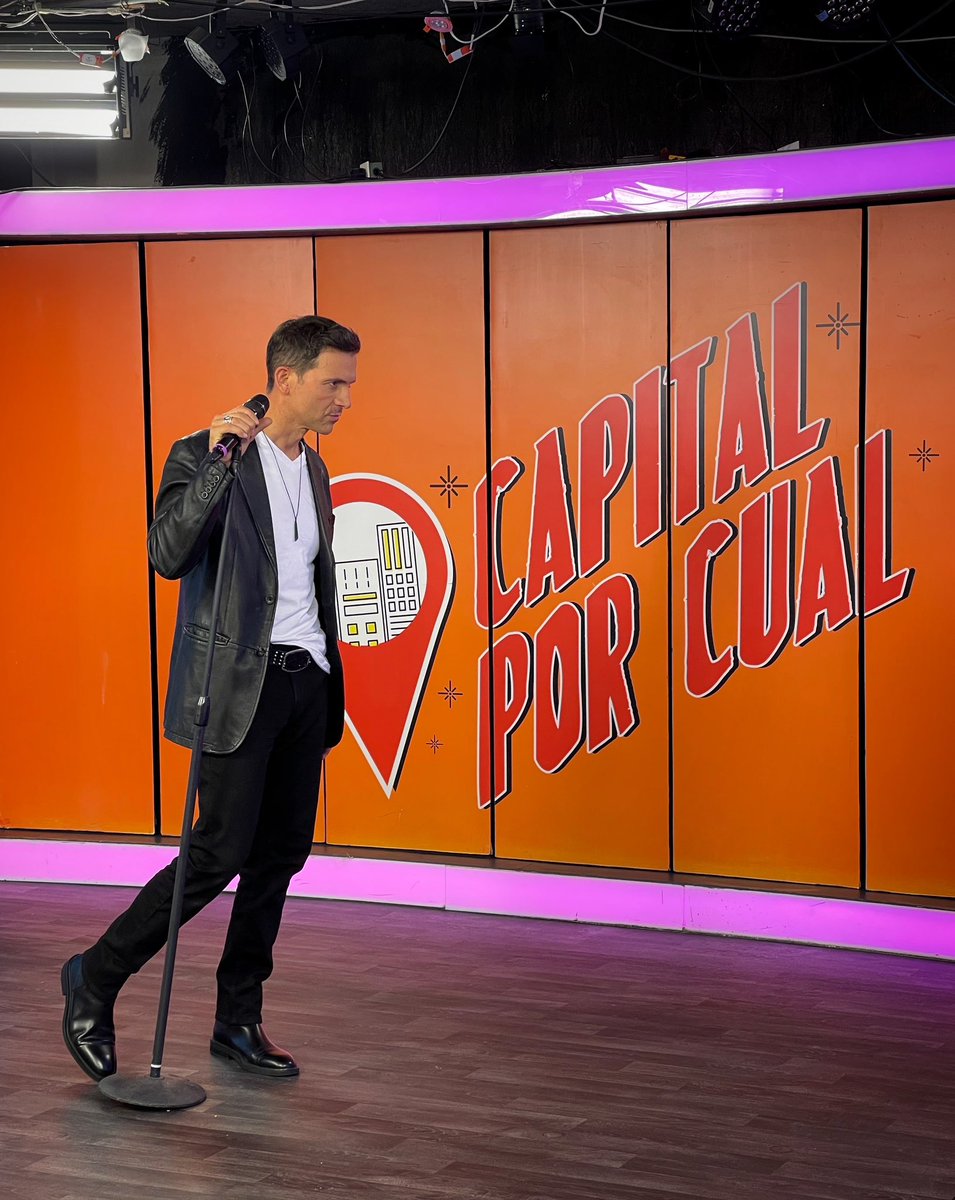 _ricardosoy's tweet image. De visita en #CapitalPorCual con #FernandaTapia !! @Capital21_Tv ✌🏻 #programatv #cantantemexicano #sencillomusical #Duele #ElSilencio #AmorDolor