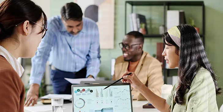 online_HBS's tweet image. Strategic growth doesn’t always require unlimited marketing budgets. By leveraging existing resources, companies can reduce costs while expanding their offerings. Explore how: hbs.me/y4rzeyv5

#DigitalTransformation #DigitalPlatforms