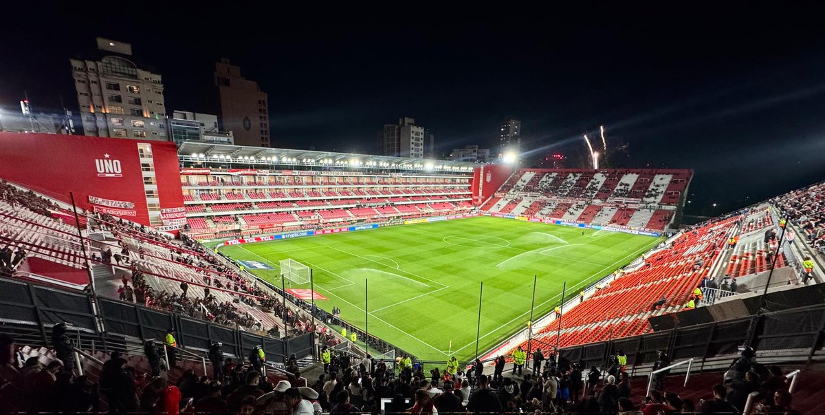 MundoBolaFla's tweet image. Torcida do @Flamengo pronta pra decisão.

VAMO!

#MundoBolaFlamengo 🌎⚽🔴⚫

📷 Roberto Rego
#flamengo #estudiantes #libertadores