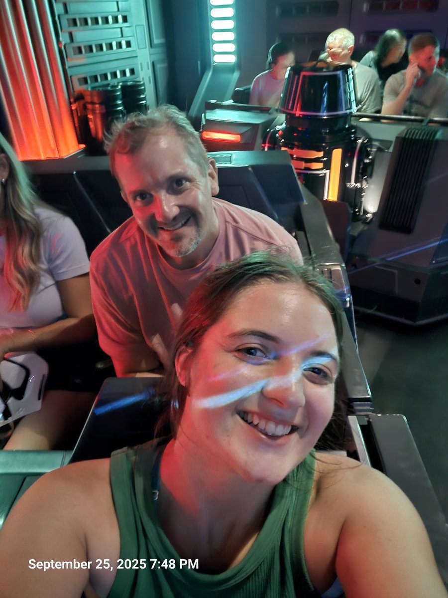 802DISFam tweet media