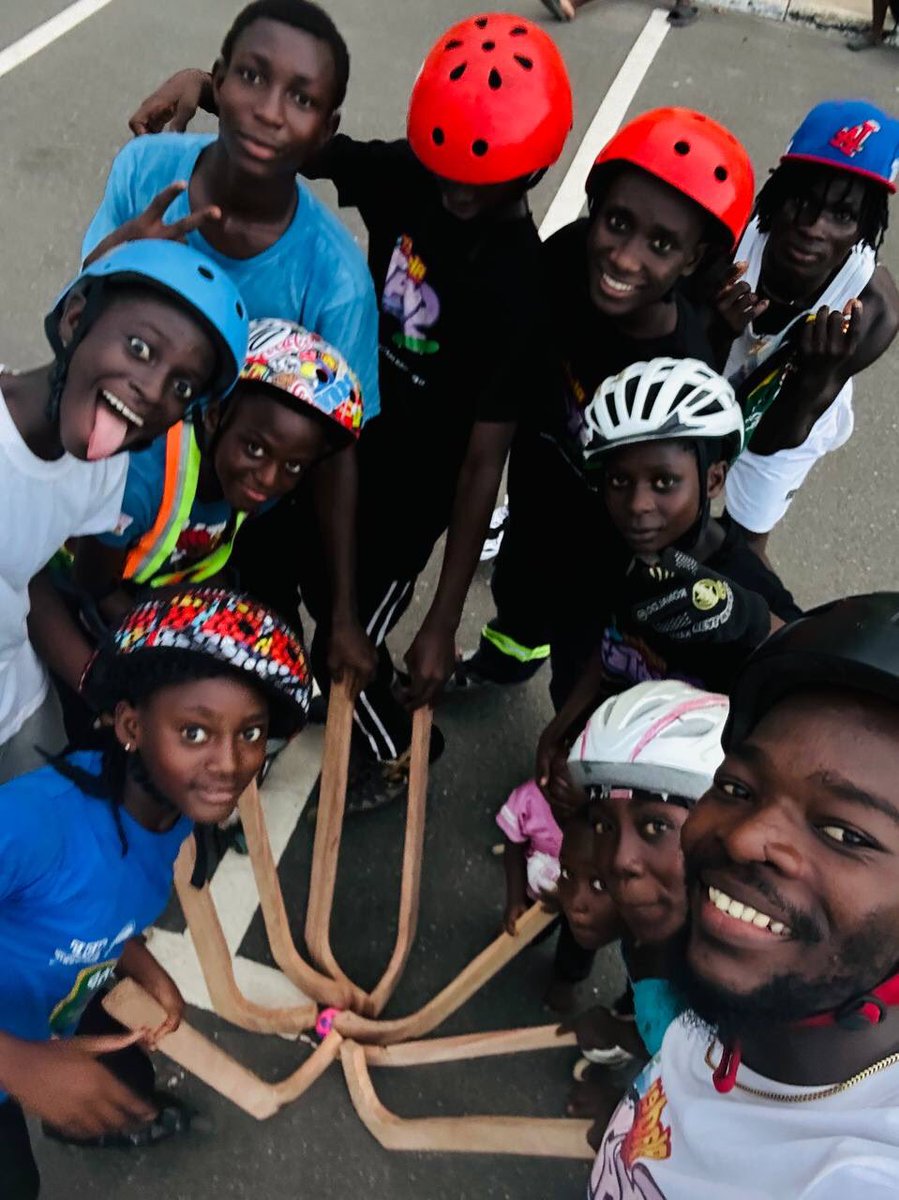 bladerskatesgh's tweet photo. 🇬🇭🏒 🥅From the beautiful township and University of Cape Coast to the dream of a national program—this is the story of how Blader Skates Ghana is bringing inline hockey to Ghana for the very first time. A journey of passion, resilience, and community. https://t.co/r97A9mKkBO