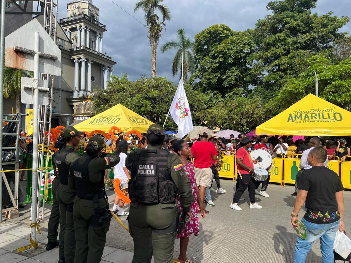 PoliciaChoco tweet picture