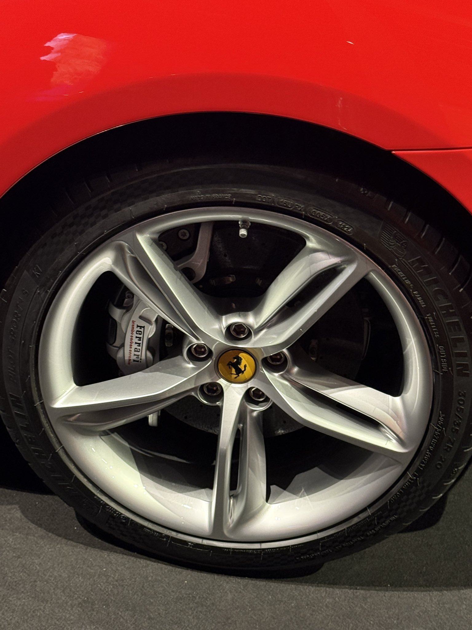 大阪関西万博＊イタリア館限定＊ フェラーリ＊EXPO2025記念風呂敷