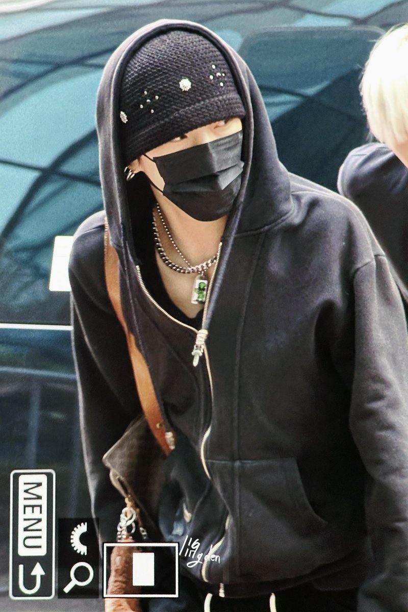 116qingden's tweet image. 250926 뮤뱅

#ALL_H_OURS #올아워즈 
#XAYDEN #제이든