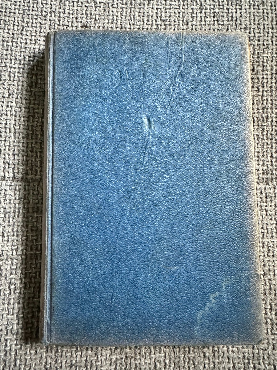 HoneyburnBooks's tweet image. 💖 1963*1st* Brer Rabbit Again - Enid Blyton (Grace Lodge Illust) Dean &amp;amp; Son Ltd 💖 by Honeyburn Books (UK)

Starting from 🤑 £5.00 🤑

Shop now 🛍️ at tinyurl.com/23czaxj9

#BrerRabbit #EnidBlyton #EnidBlyton #GraceLodge #LoveEnidBlyton