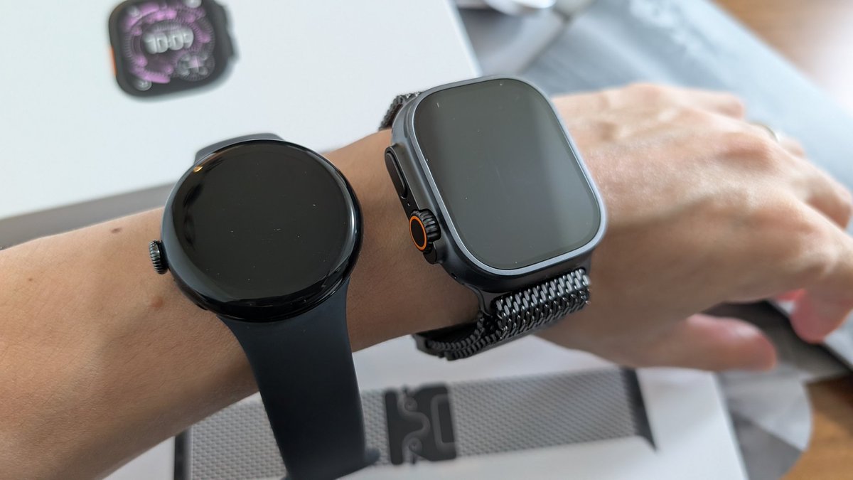 Purindle's tweet photo. Apple Watch Ultra3が届きました！予約した当初は10月以降って出てたけどもう来た。今まで使ってたPixel Watch2と比較してゴツくなるので使い勝手的にどうか心配でしたが、つけてみた感じまあゴツいですね。 https://t.co/9fL2PnUNzY