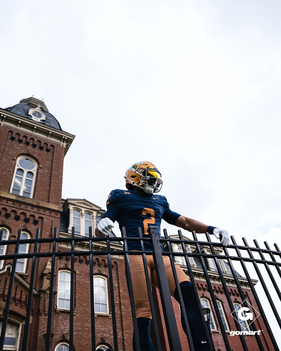 WVUSports's tweet photo. Old-school feel 🔥

@GoMartStores https://t.co/V3sExduMO1