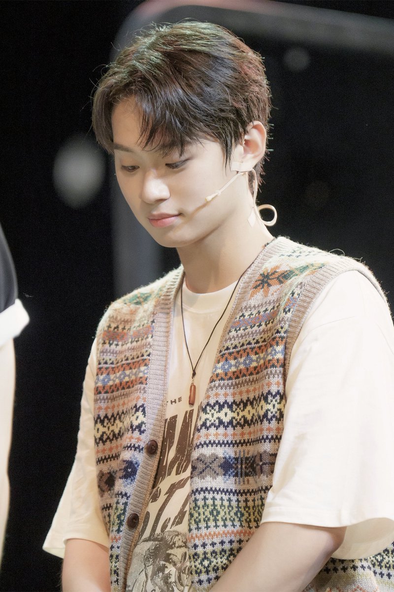 250906 뮤지컬 타조소년들 밤 19:00
첫공 무대인사 📷

로스 | #정지우 배우님