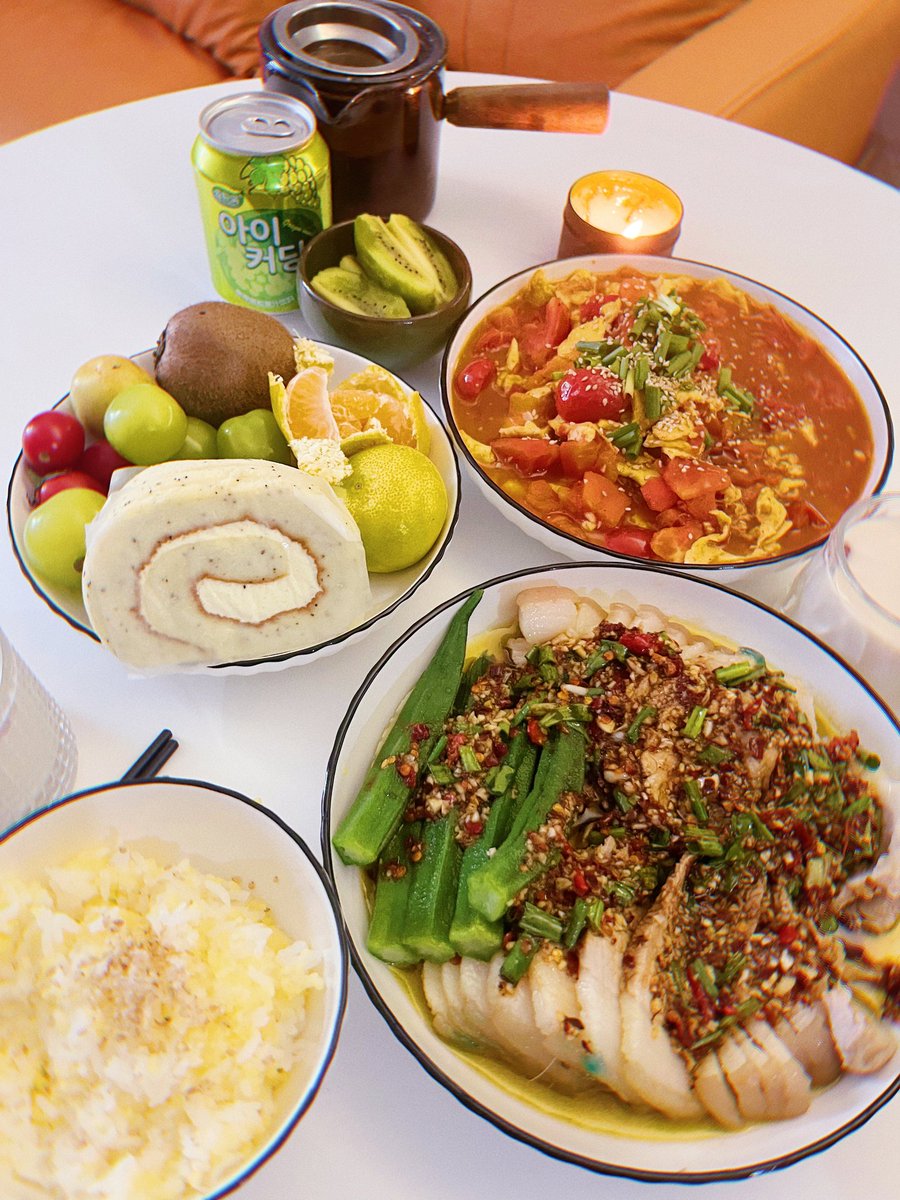 前段时间肠胃炎发高烧，开始杜绝吃外卖以及外面餐厅的食物。开始尝试自己做午餐🥰