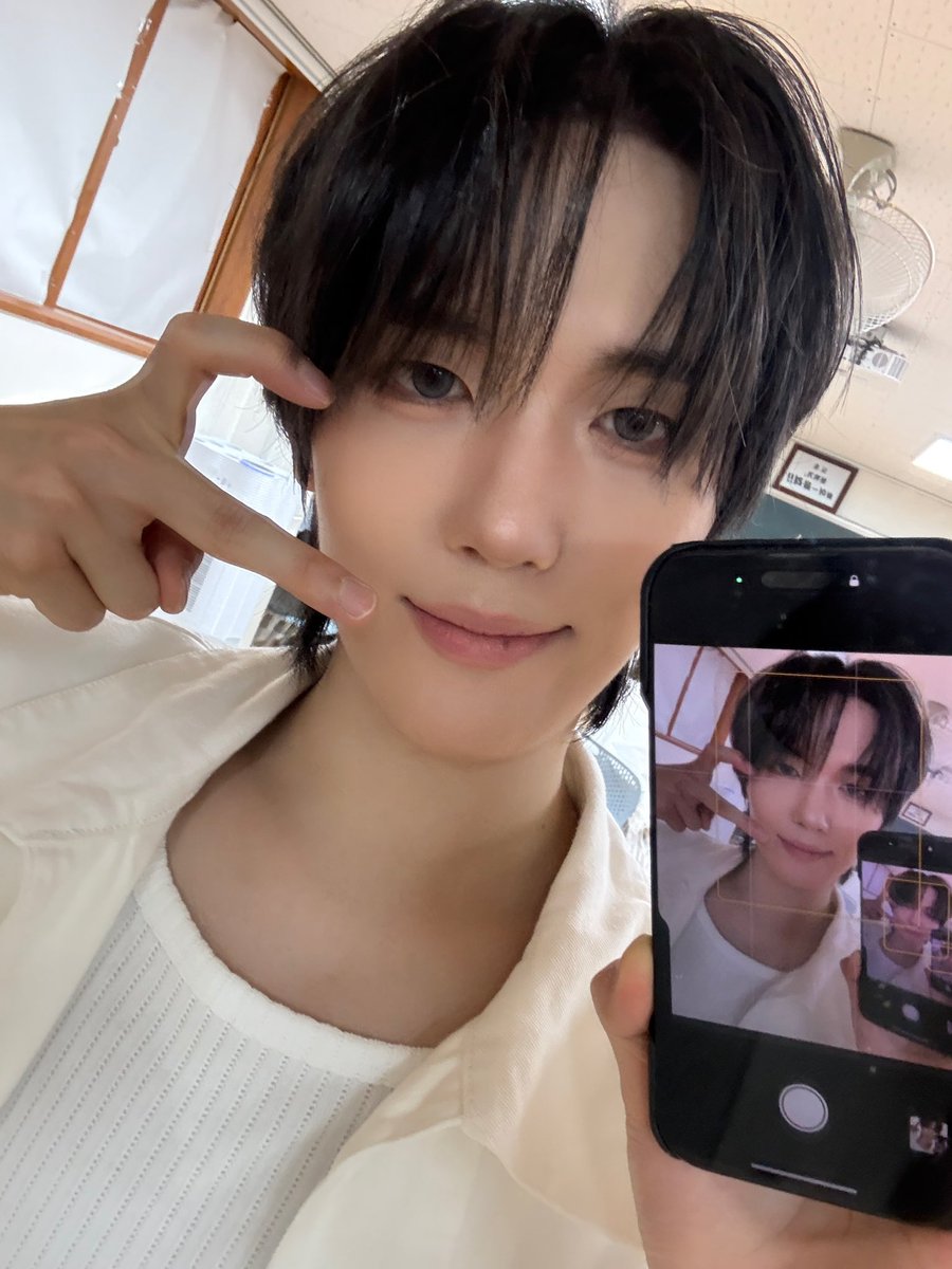 nouera_official's tweet image. 💭_

[#기현] 학교 선배 느낌 ..?

#NouerA #누에라
#GIHYEON