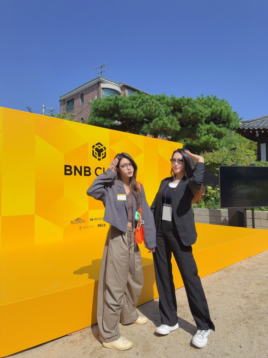 chochou33's tweet image. GM ! @BNBCHAIN in Seoul 🇰🇷 / Keep building $BNB @BNBCHAINZH @cain_bnb 💛🖤