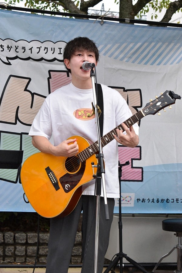 hiromamipi's tweet image. 9.21 近鉄八尾駅前の噴水広場が変わると言うことで、オープニングセレモニー

地元のバンドメンバー
#PULPS（@PULPS_official）

小学校からの幼馴染で結成されてる✨😊