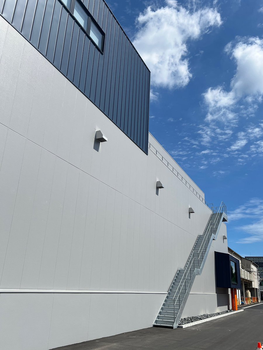 dtofuku's tweet image. 竣工検査と施主検査。メインの建物は終わってるので駐車場をぐるっと。