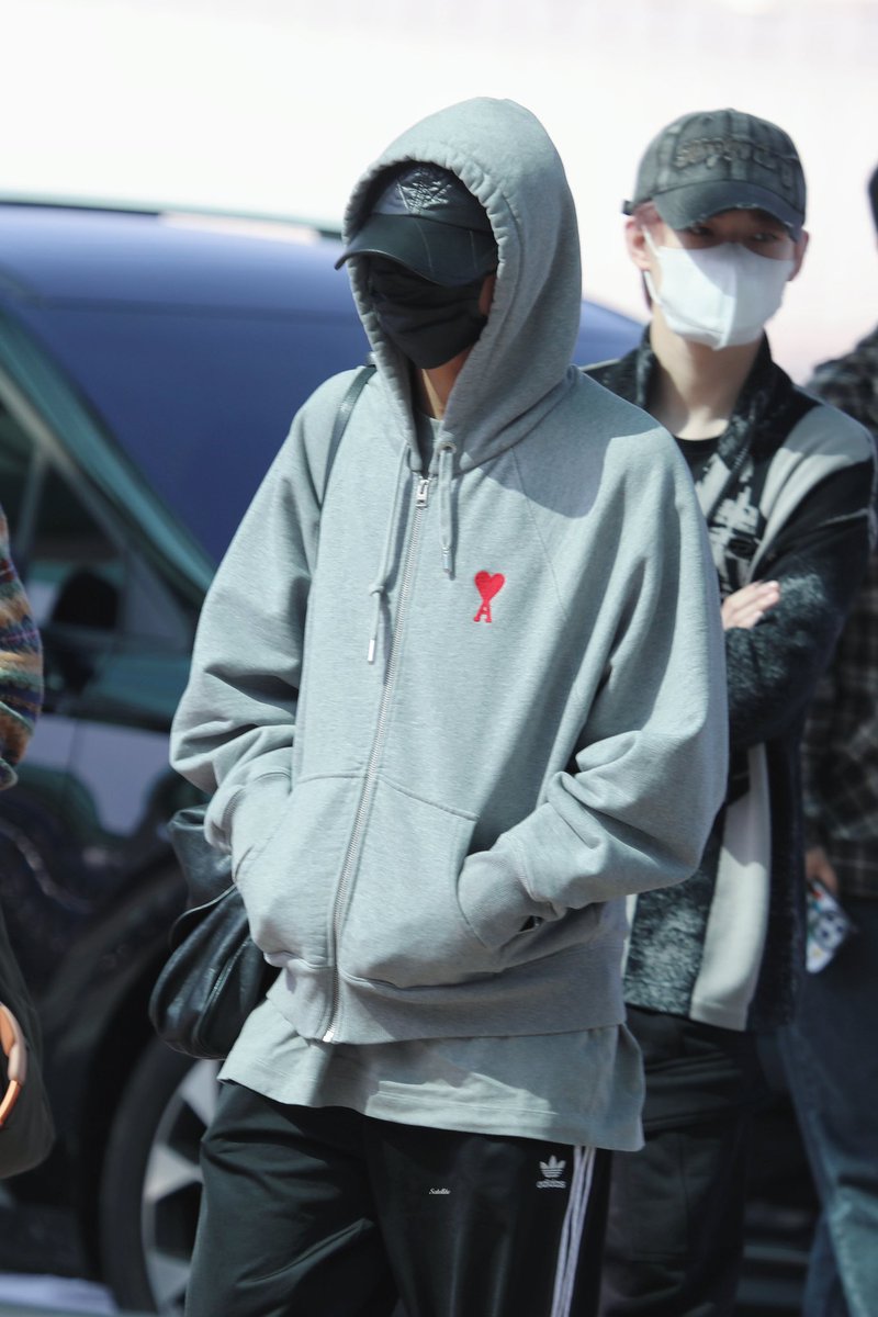 Satellite_66's tweet photo. 250926 ICN 출국

#HAECHAN #해찬 #ヘチャン #NCTDREAM https://t.co/delc3afWqo